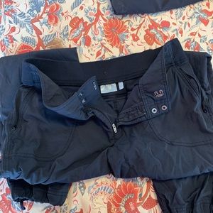 Athleta Trekkie size 12